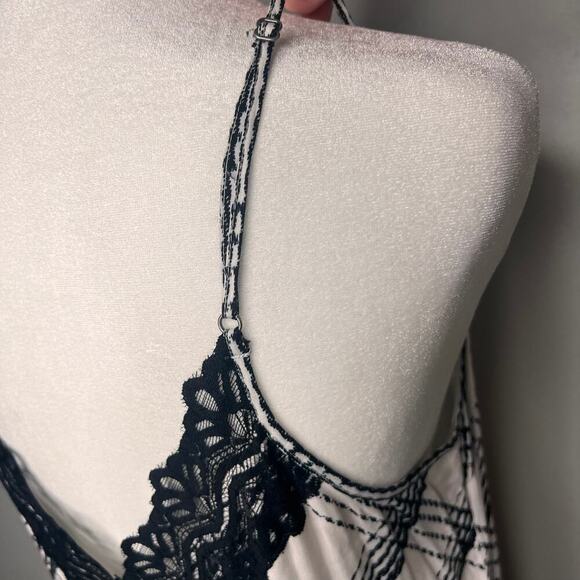 Paige Black + White Slip Dress Lace Trim Adjustable Spaghetti Straps Size Small - Picture 8 of 12